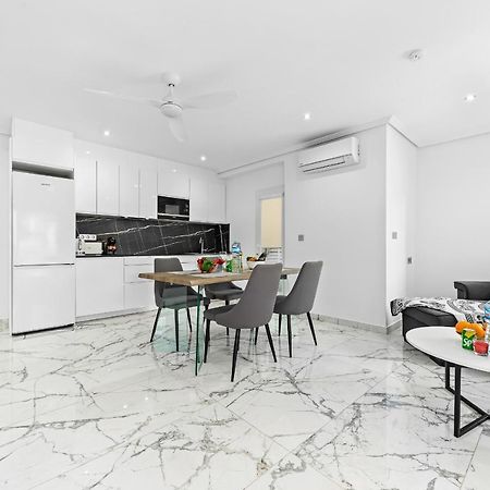 Apolo Beach Front - Sea View Luxury Apartment Torrevieja Extérieur photo
