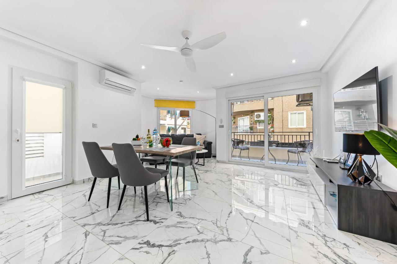 Apolo Beach Front - Sea View Luxury Apartment Torrevieja Extérieur photo