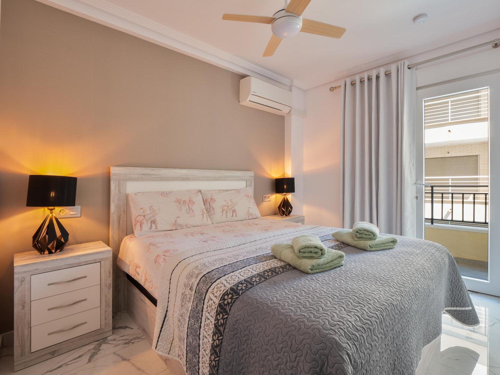 Apolo Beach Front - Sea View Luxury Apartment Torrevieja Extérieur photo